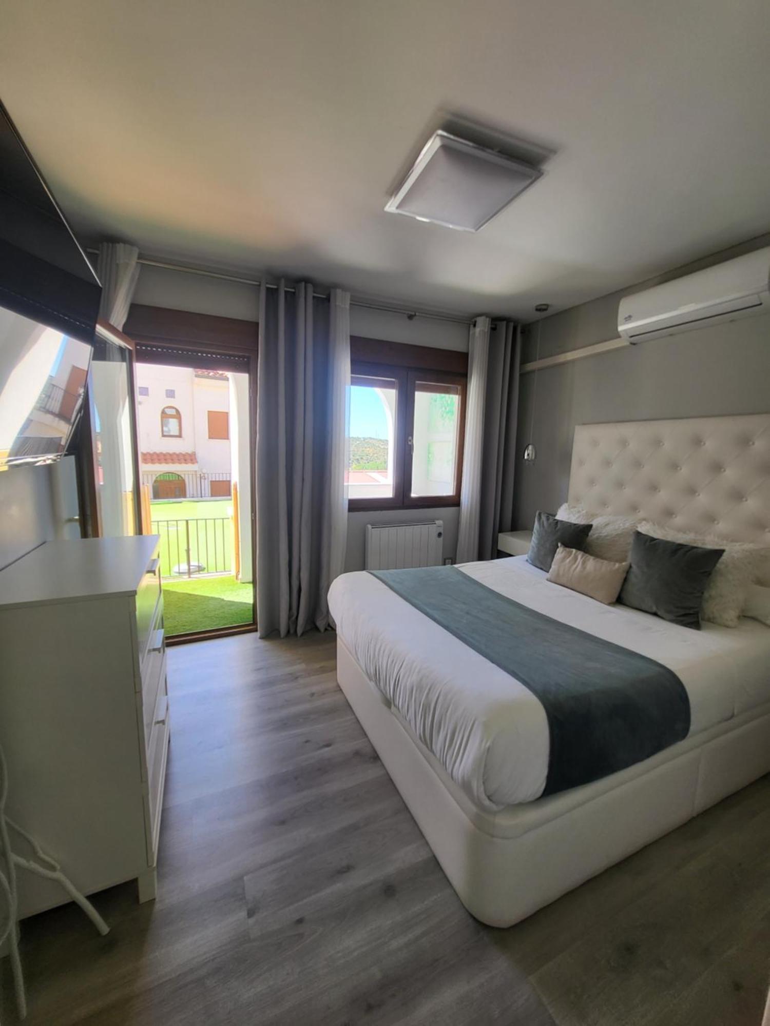 Suite Ruidera Beach Bagian luar foto